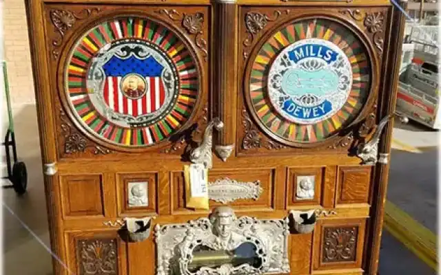 Vintage Slot Machines & Games